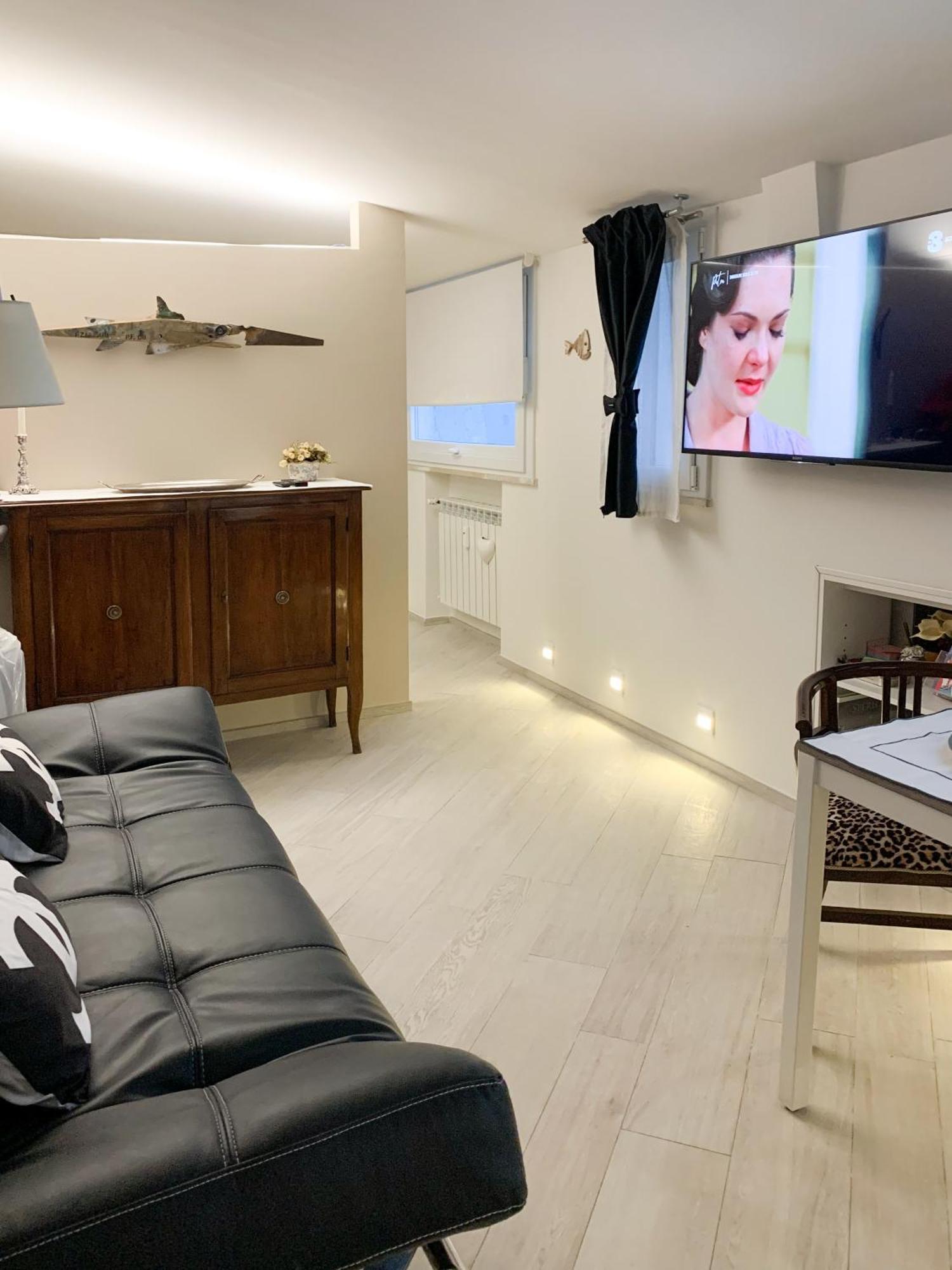 Casina Tuareg Villa ลีวอร์โน ภายนอก รูปภาพ